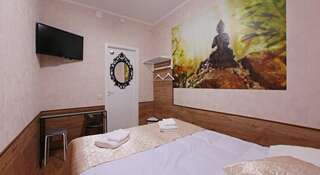 Гостиница Ангел Санкт-Петербург Двухместный номер с 1 кроватью или 2 отдельными кроватями и общей ванной комнатой-8